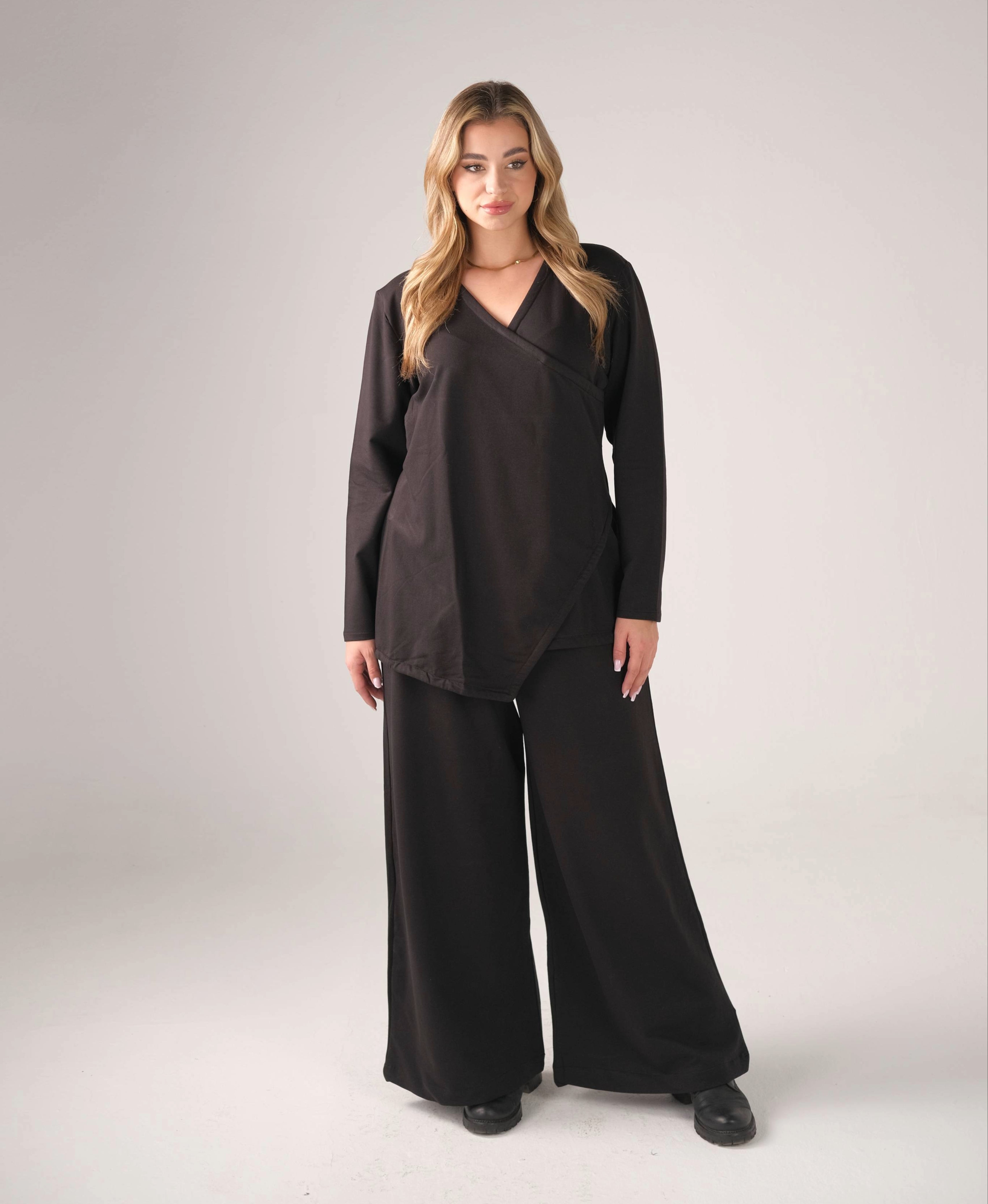 Noir Flow Elegance Set