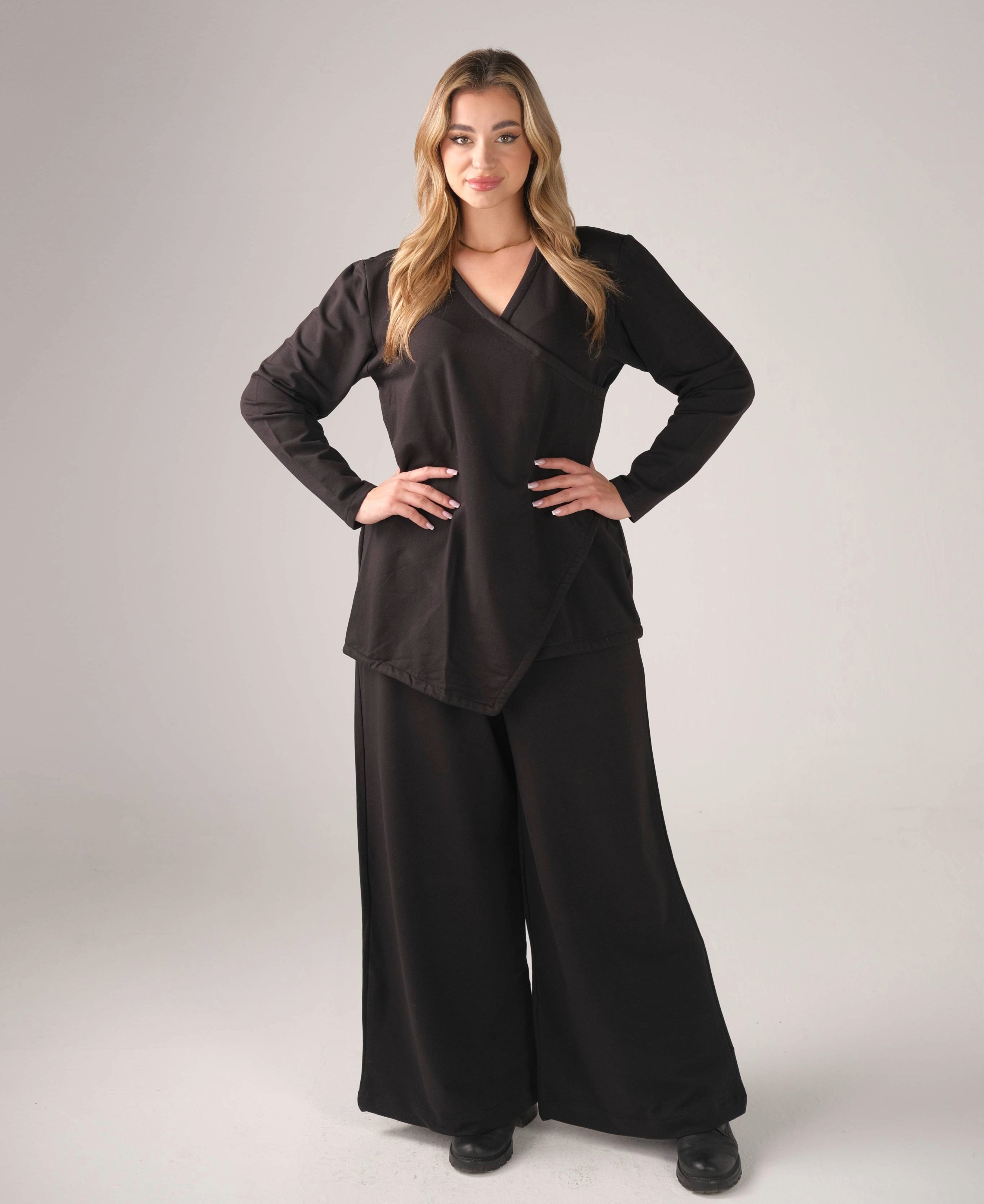 Noir Flow Elegance Set